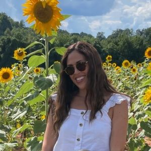 Meet your Posher, Leah